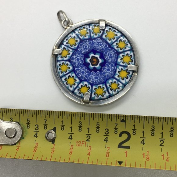 Venetian Glass Pendant - Picture 4 of 4